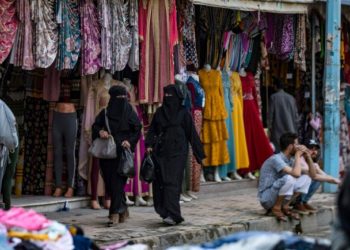 غلاء المعيشة في الرقة يضغط السكان وسط أزمة اقتصادية مستمرة