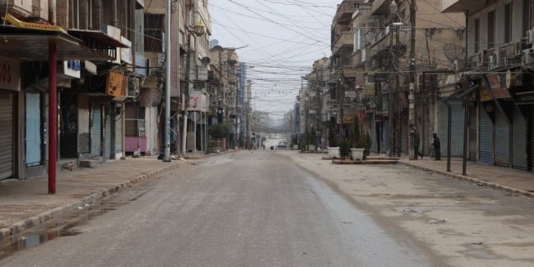 أهالي قامشلو يلتزمون بقرار حظر التجوّل