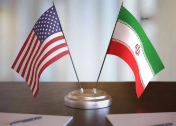 الرئيس الأمريكي يؤكد على نجاح محادثات عمان مع إيران