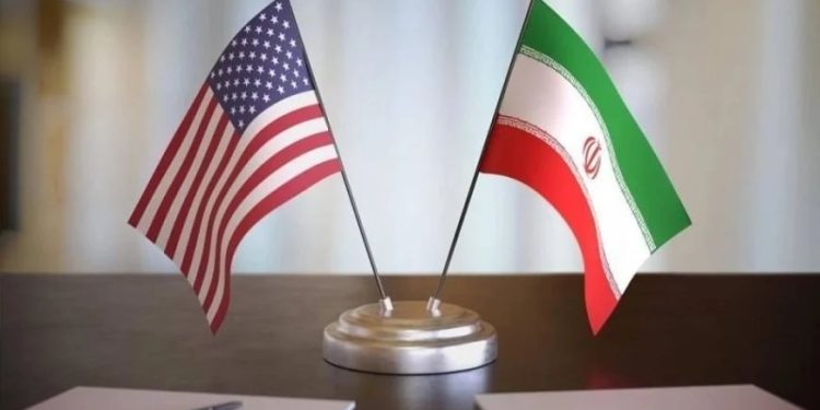 الرئيس الأمريكي يؤكد على نجاح محادثات عمان مع إيران
