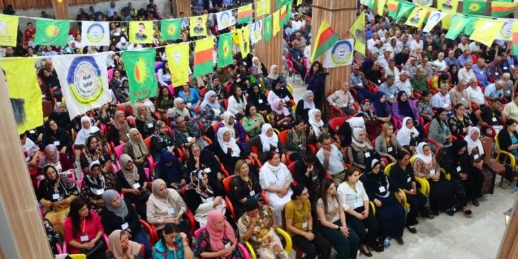 مع إعلان النفير العام… الكومينات والمجالس تنظم جهود المجتمع في قامشلو