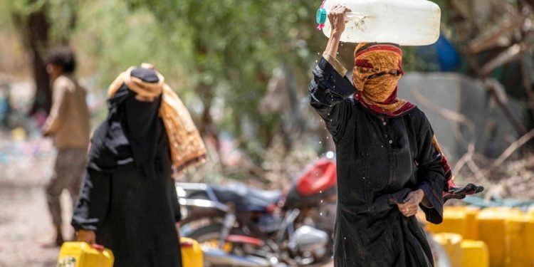 تقرير: أكثر من خمسة آلاف انتهاك ارتكبه الحوثيون بحق النساء في اليمن
