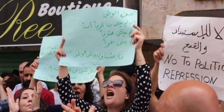 خمسة عشر عاماً على الثورة السورية… التحديات مستمرة لضمان حقوق النساء