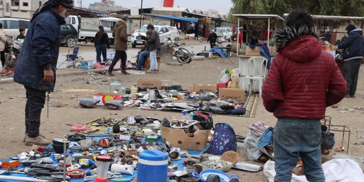 الحرامية.. سوق شعبي نشأت مع الأزمة وتغيرت عبر السنوات