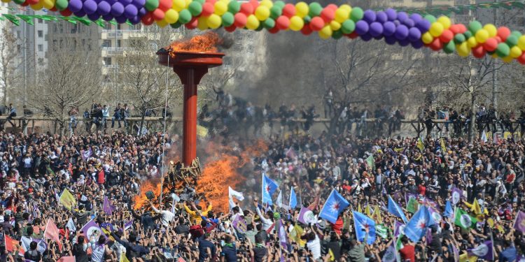 نوروز الكردي بين الأسطورة والسياسة.. عيد يُعيد تعريف الهوية