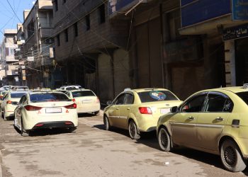 فوضى تسعيرة التكاسي العامة خلال الأعياد تثير غضب المواطنين في قامشلو
