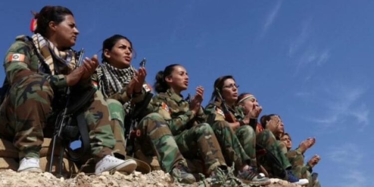 اليوم الخامس للحرب.. استهداف مقر حزب الحرية الكردستاني وتوترات في مضيق هرمز