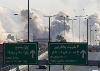 حرب إيران قد تستمر حتى أيلول وفرنسا تسمح للولايات المتحدة باستخدام قواعدها في الشرق الأوسط