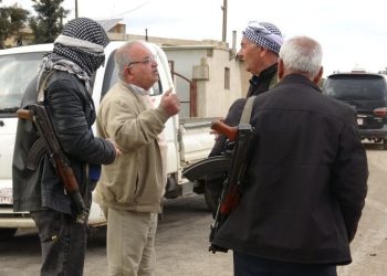 ستّيني من كركي خلو يواصل الحراسة ليلَ نهارَ في إطار النفير العام