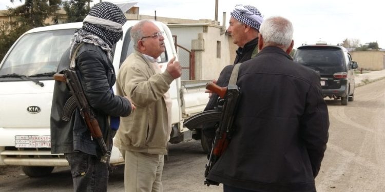 ستّيني من كركي خلو يواصل الحراسة ليلَ نهارَ في إطار النفير العام