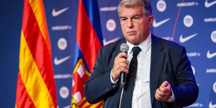 لابورتا: الاتحاد الإسباني حرم برشلونة من استكمال الريمونتادا أمام أتلتيكو!