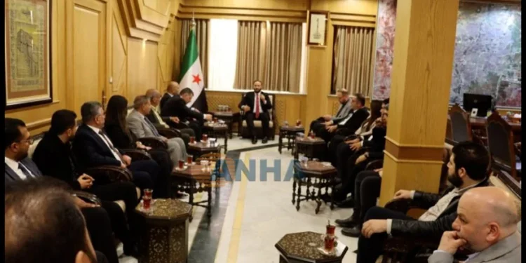 إدارة كوباني تجري مباحثات مع المسؤولين بحلب