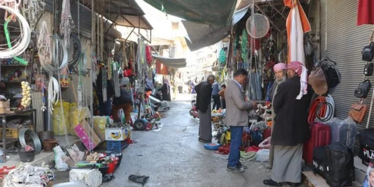 زقاق صغير يحمل تاريخاً من التعايش والتجارة