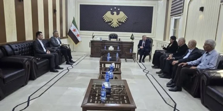 لجنة مهجّري سري كانيه تبحث مع محافظ الحسكة آليات العودة