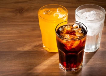 كيف تخفّض الدهون الثلاثية؟ احذر هذه المشروبات أولاً