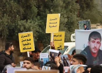أسرى خلف القضبان والعائلة تترقَّب فجر حريتهم