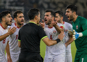 الحكام في قفص الاتهام أم ضحايا منظومة متعبة؟