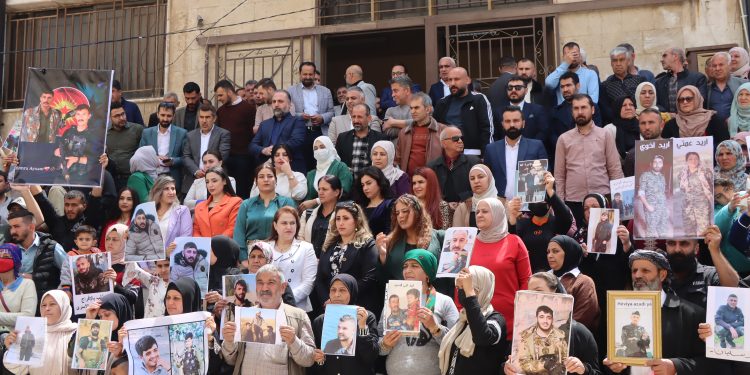حقوق الأسرى في سوريا تحت المجهر… دعوات للالتزام بالقانون الدولي ومخاوف من انتهاكات جسيمة