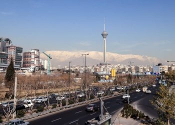 النظام الإيراني يعتقل عوائل الشهداء والنساء المحتجات في محافظة خراسان
