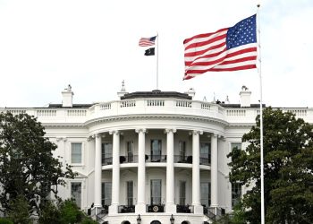 عقوبات أمريكية على أفراد وكيانات إيرانية وإنهاء مهمة توم باراك في سوريا