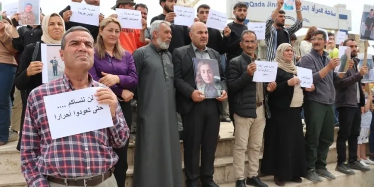 ملف الأسرى والمهجرين يواجه التعثّر منذ 11 نيسان المنصرم