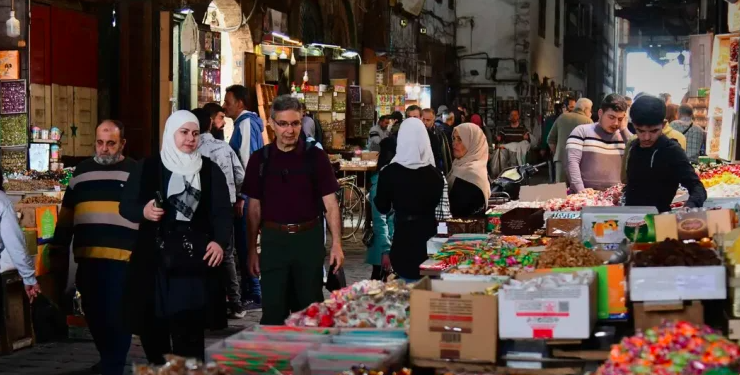 الأسواق السوريّة قبل عيد الأضحى.. الغلاء يخنق الفرحة ويعمّق الركود
