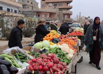 خبير اقتصادي: قرارات تقييد الاستيراد سبب مباشر في ارتفاع الأسعار