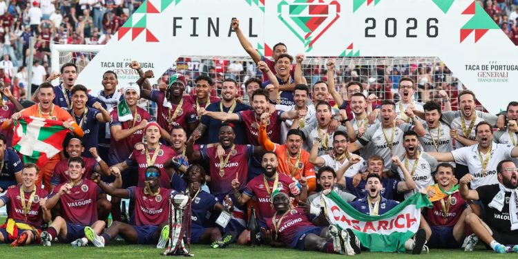 معجزة تقلب البرتغال.. فريق من الدرجة الثانية يبلغ الدوري الأوروبي ويحوّل موسم بنفيكا إلى جحيم