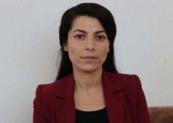 عقوبة جديدة بحق الناشطة وريشة مرادي تفرضها السلطات الإيرانية