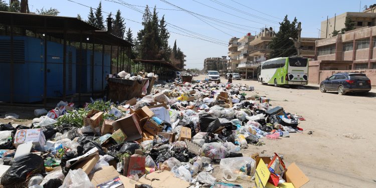 تفاقم أزمة النظافة في قامشلو وسط غياب الحلول الفعلية المستدامة