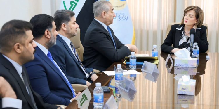 العراق.. تراجع التمثيل النسائي في الحكومة يعيد المطالبة باستحداث وزارة للمرأة