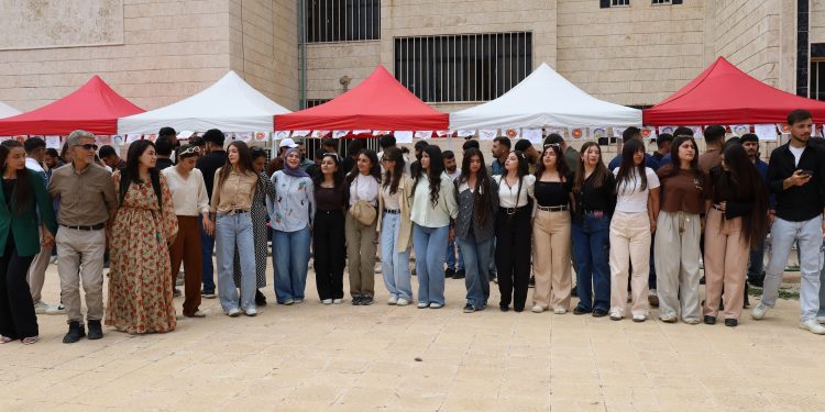 انطلاق الدورة الرابعة لمهرجان الربيع في جامعة روج آفا بقامشلو