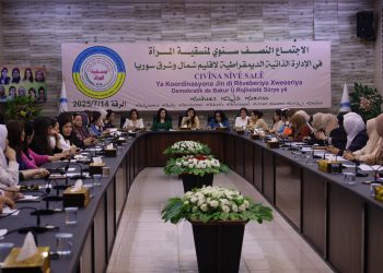 نساء يؤكدن تمسكهن بحقوقهن ودورهن في بناء مستقبل سوريا