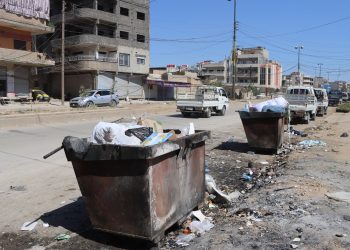 بلدية قامشلو: نكثف جهودنا في معالجة تراكم النفايات ونطالب بتعاون الأهالي