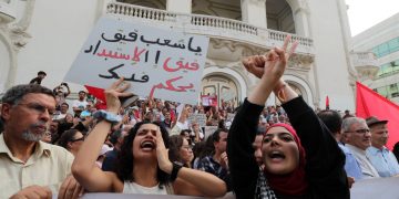 دور الاستبداد في تشويه أخلاق العباد