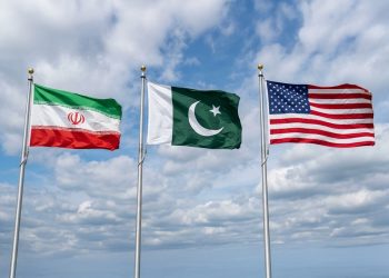 بعد اثني عشر يوماً على توقيع الاتفاق… هل تدخل الهدنة الأمريكية ـ الإيرانية مرحلة الانهيار؟