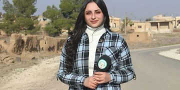 بعد أن أصبحت صدى صوت النساء.. الإعلامية دعاء سلو تودع الحياة