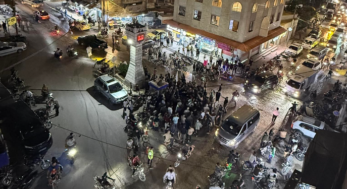 الشارع السوري يطالب بالمحاسبة.. العدالة الانتقالية أمام اختبار احتواء الغضب