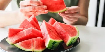 اكتشف فوائد تناول البطيخ على صحة القلب