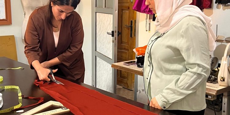نشاطات توعوية وتدريبية لوقف المرأة الحرة دعماً للأطفال وتمكين النساء