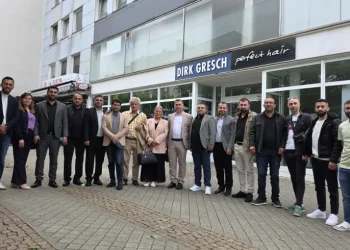 وفد جامعة كوباني يختتم جولته الأوروبية بتوقيع اتفاقيات هامة