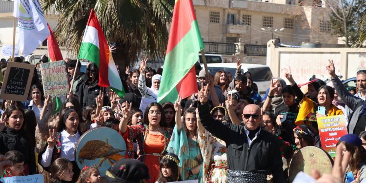 بين المعارضة الوطنية والهدم المنهجي