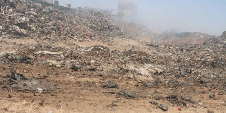 بلدية قامشلو تستعد لنقل موقع ترحيل النفايات بعيداً عن الأحياء السكنية