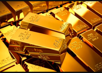 الذهب يتراجع مع ترقّب محضر الفيدرالي