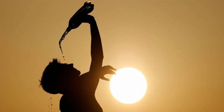 لماذا يعكر الحر مزاجك..؟! العلم يعطيك الإجابة الشافية