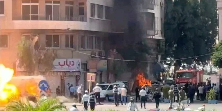 زيارة ماكرون لسوريا… محاولة اغتيال أم إرهاب محلي؟