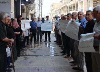 متقاعدون يطالبون الحكومة المؤقتة برواتبهم بعد انقطاعها لأكثر من عام