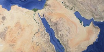 استثمارات النفط والدم تعزز الدولار