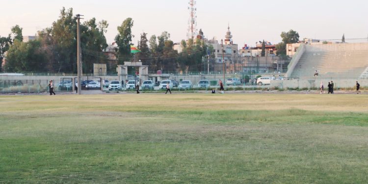 صيانة مرتقبة لملعب شهداء 12 آذار… والجماهير تنتظر عودة الدوري إلى قامشلو