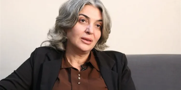 بعد عقود من احتكار الرجال المناصب.. “جيهان سعيد هسام” أول امرأة تتولى إدارة منطقة قامشلو